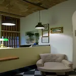 Cathrine Hotel 2*