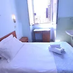 Cathrine Hotel 2*