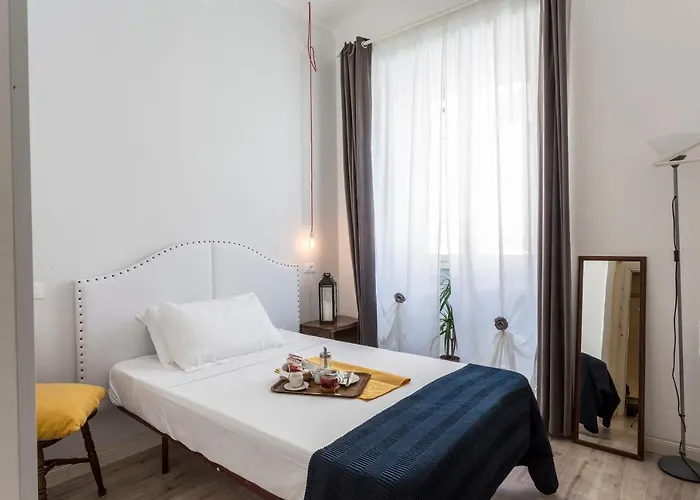 キャサリン ホテル 2*